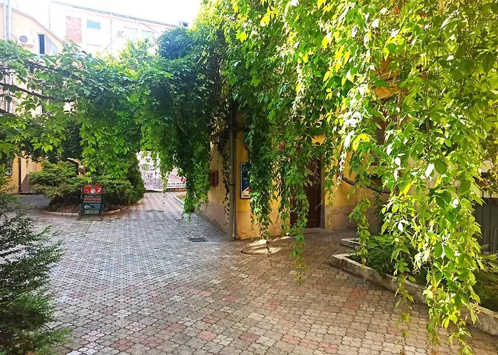 Central Gate Apartment