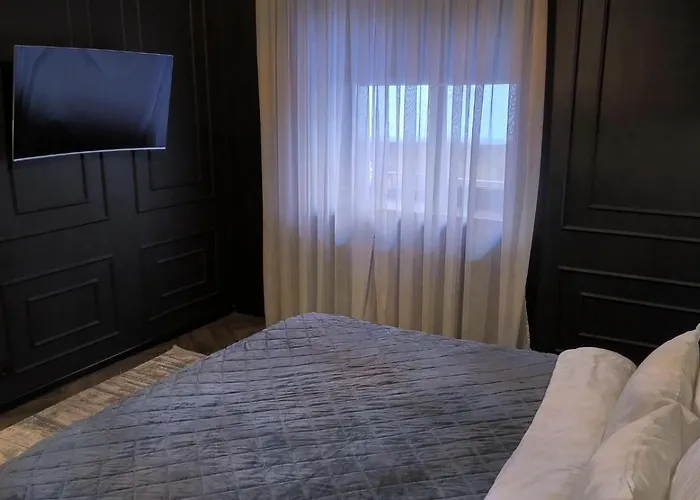 Central Gate Apartment